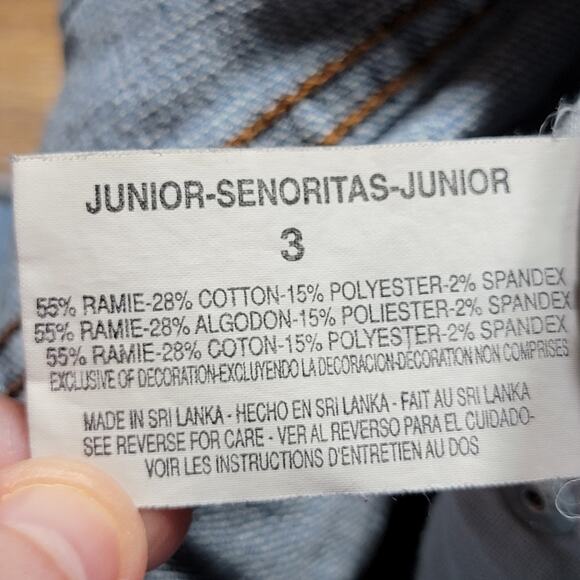 Glo Jeans Junior Denim Shorts w/ Embroidery - Size 3 - Picture 8 of 8